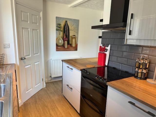 Netflix Home Jacuzzi Gym Fast Wifi Ps5 Free Parking 2 Spaces Hereford Kültér fotó